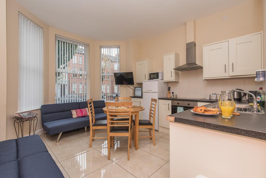 Giant Serviced Apartment Belfast